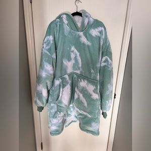 Green tie-dye Oodie